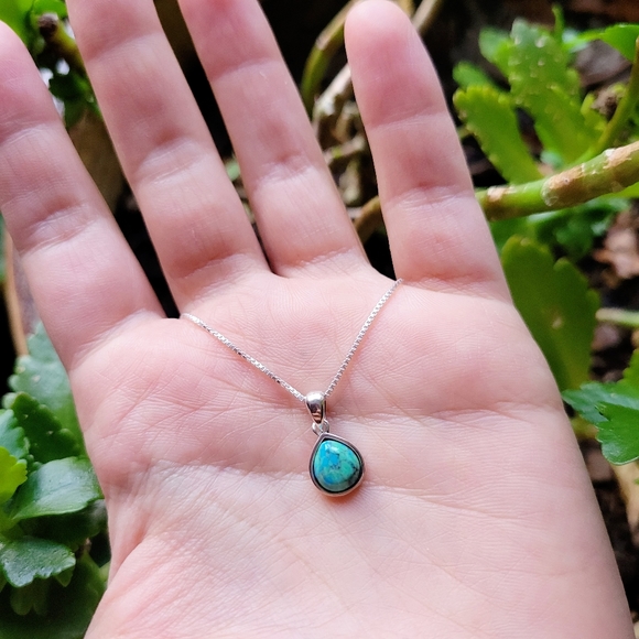 New Solid 925 Sterling Silver Genuine Turquoise Dainty Teardrop Necklace - Picture 9 of 12